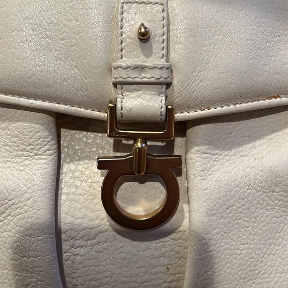 Handbag - Picture 2 of 4